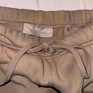 Essential sweatpants